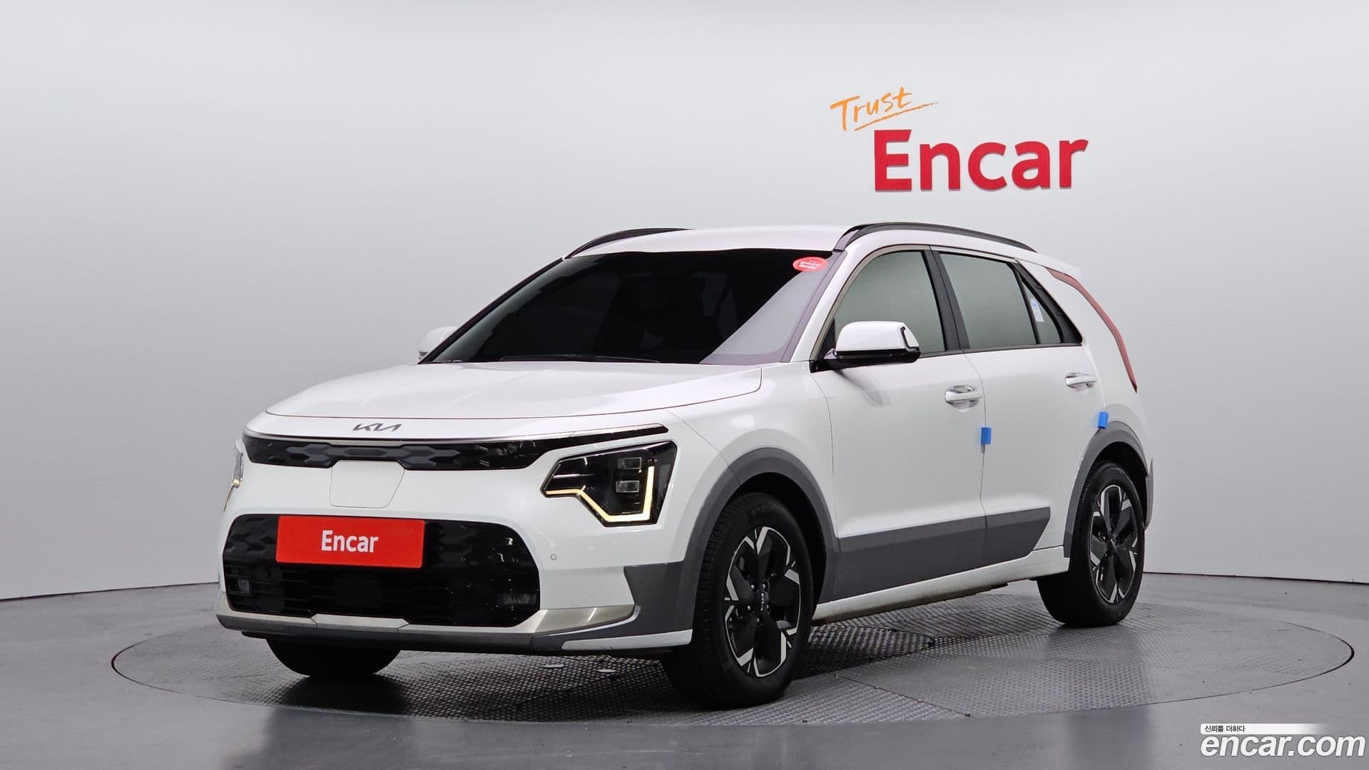 Main__Slider__Photo:Niro Kia 2024.4-0