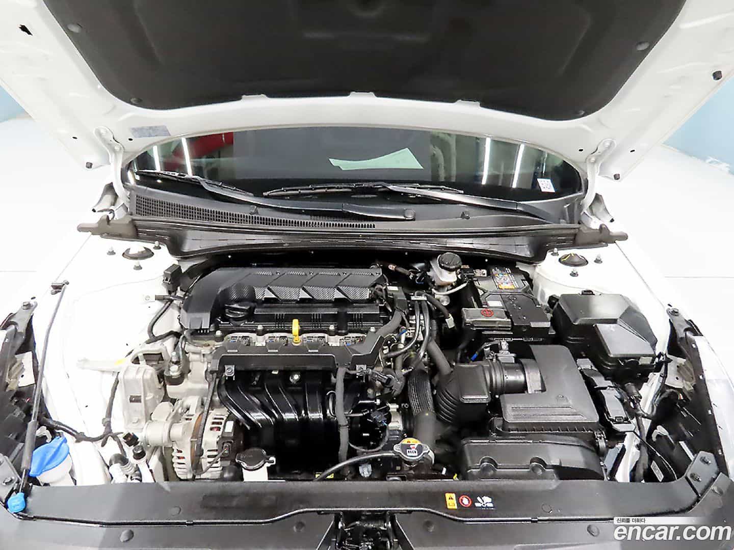 AVANTE Hyundai 2021.3-OUTER-006