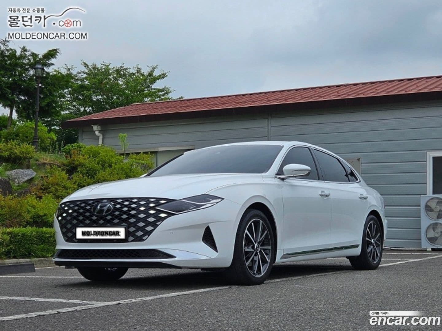 Main__Slider__Photo:Grandeur Hyundai 2020.3-0