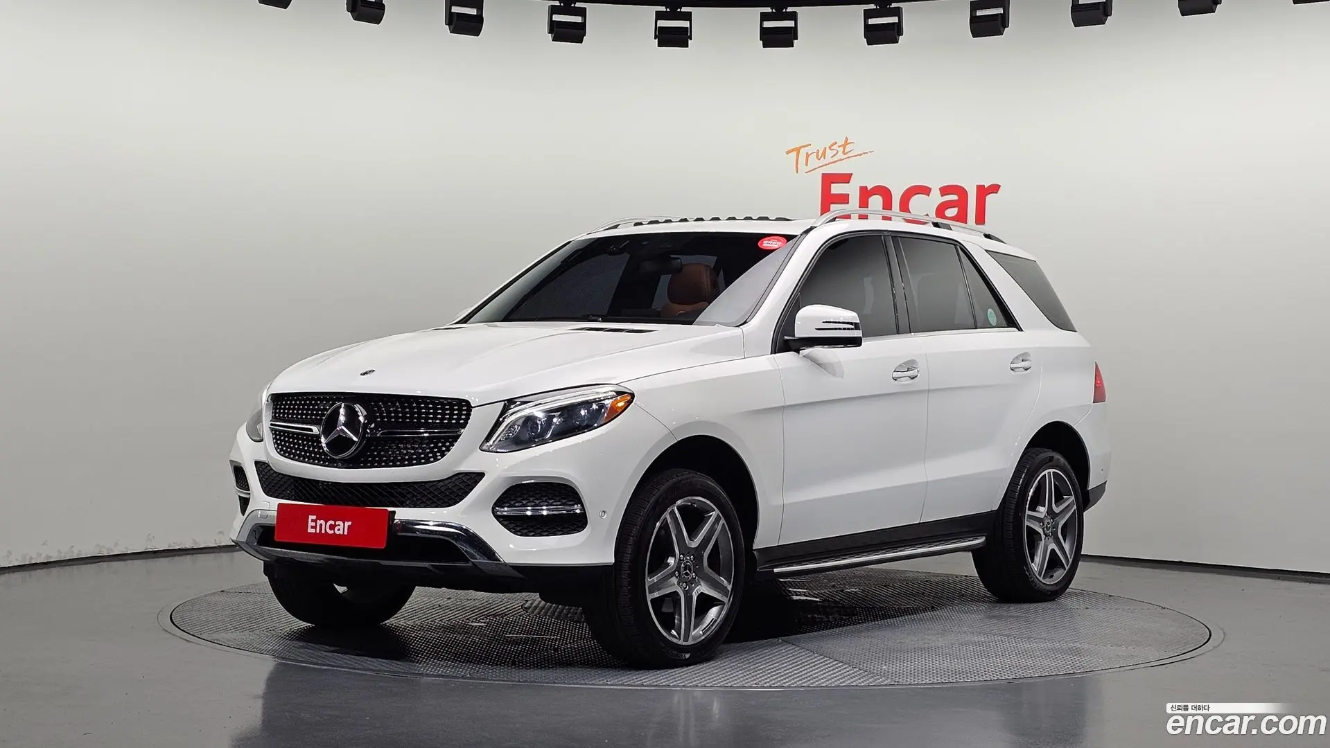 Main__Slider__Photo:GLE-Class Mercedes-Benz 2018.9-0