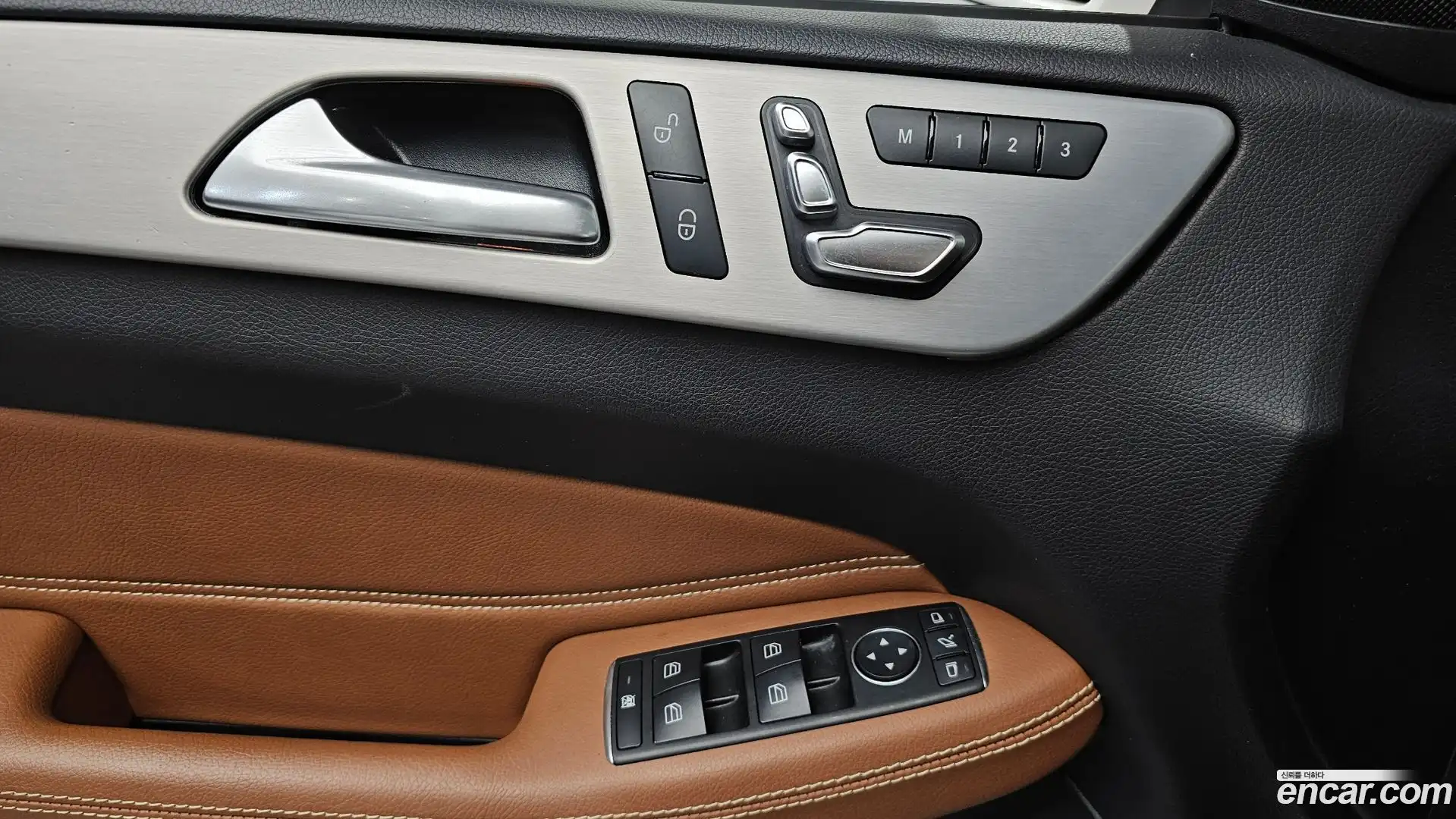 GLE-Class Mercedes-Benz 2018.9-OPTION-017