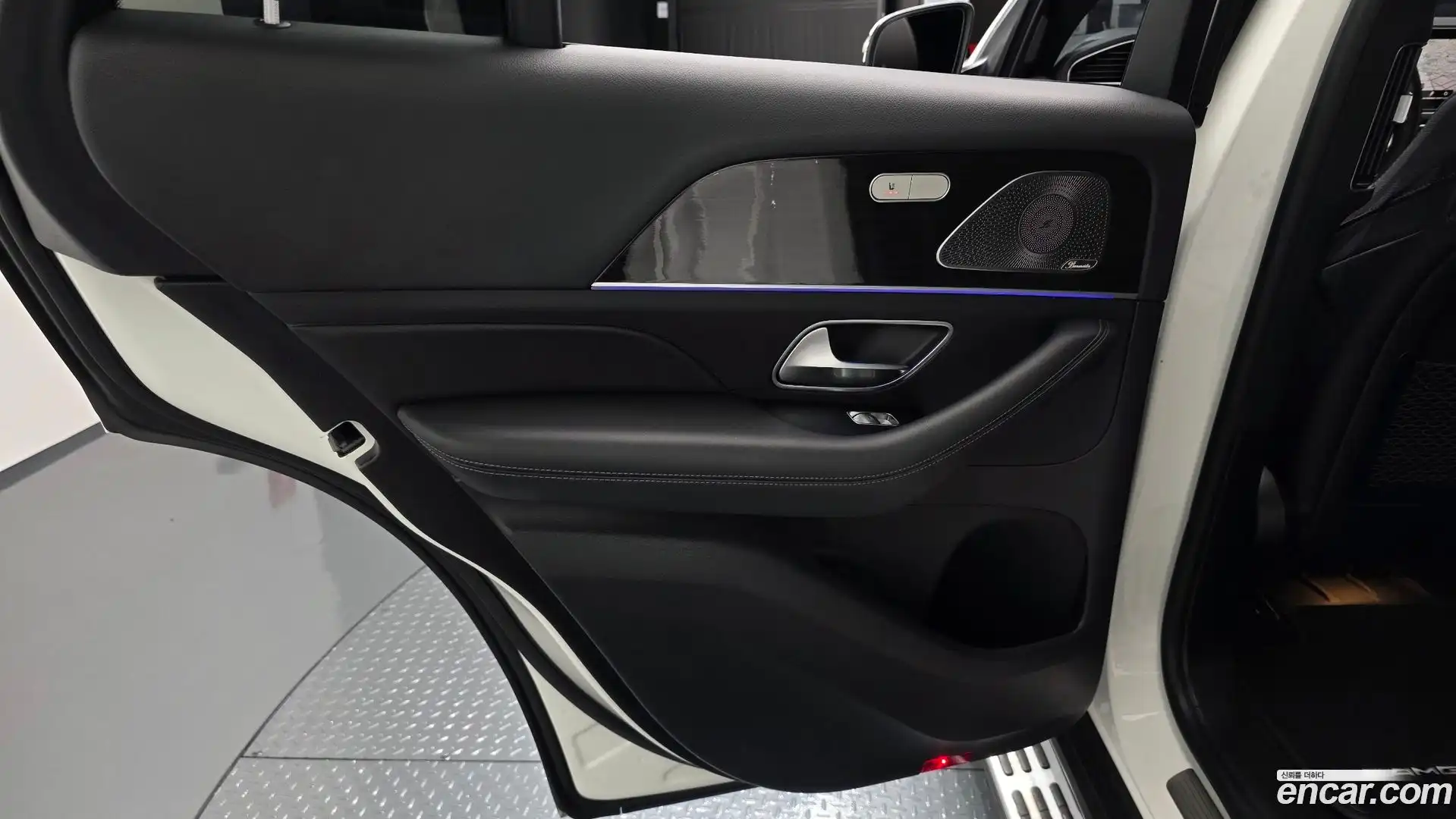 GLE-Class Mercedes-Benz 2021.5-INNER-035