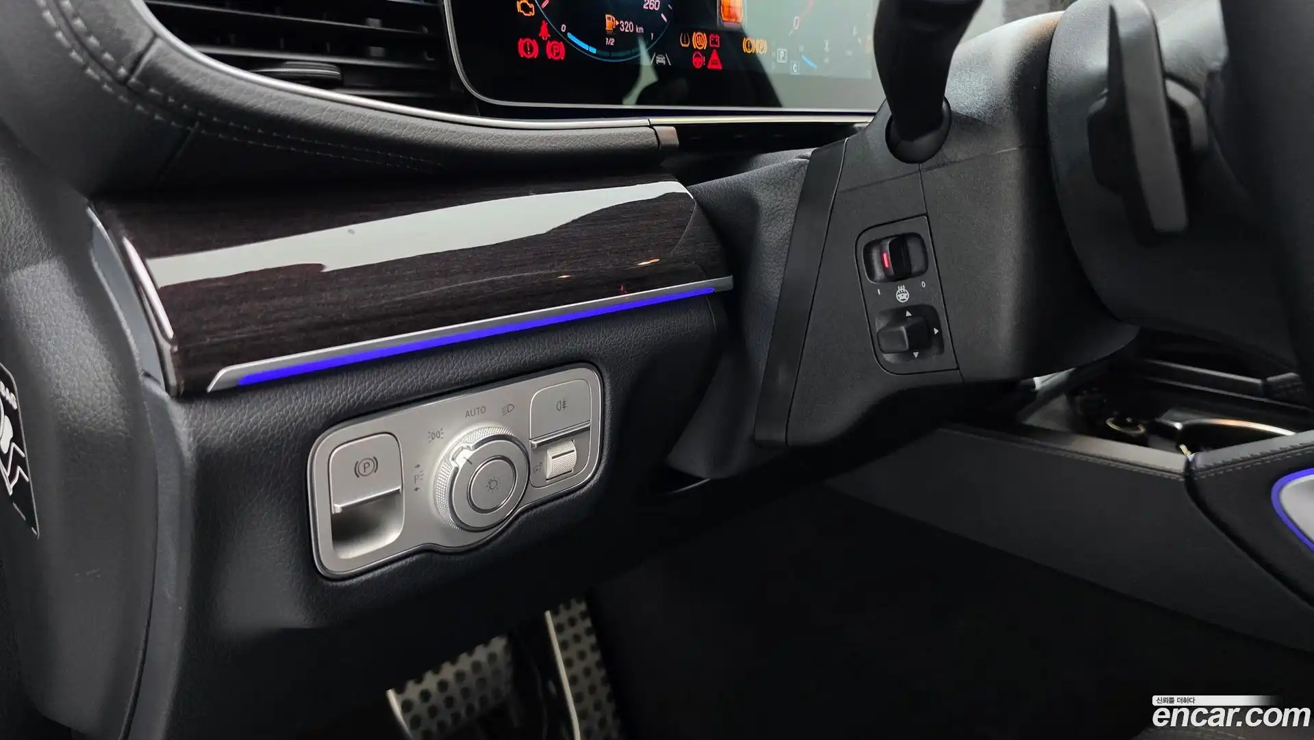GLE-Class Mercedes-Benz 2021.5-OPTION-040