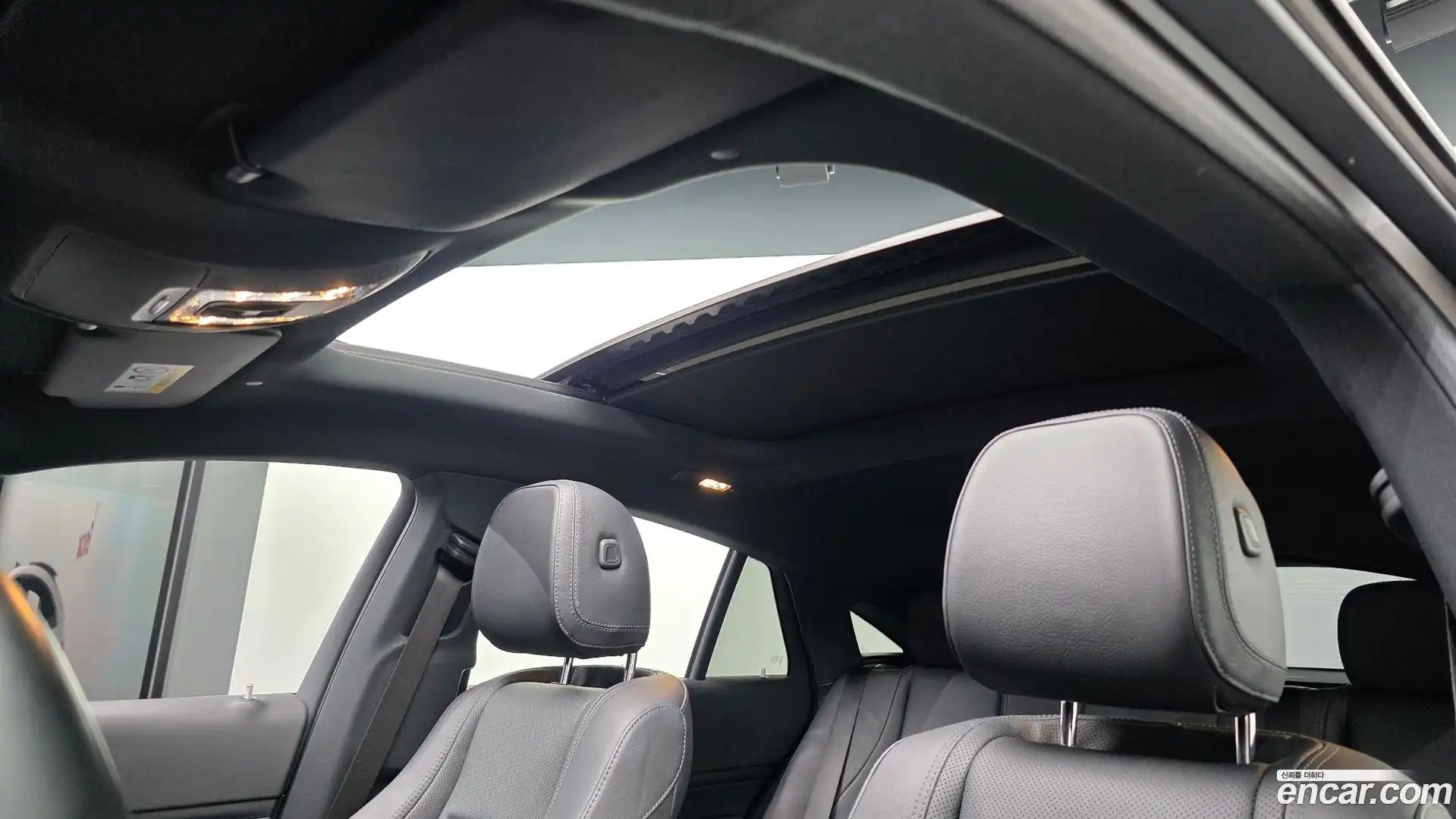 GLE-Class Mercedes-Benz 2021.5-OPTION-045