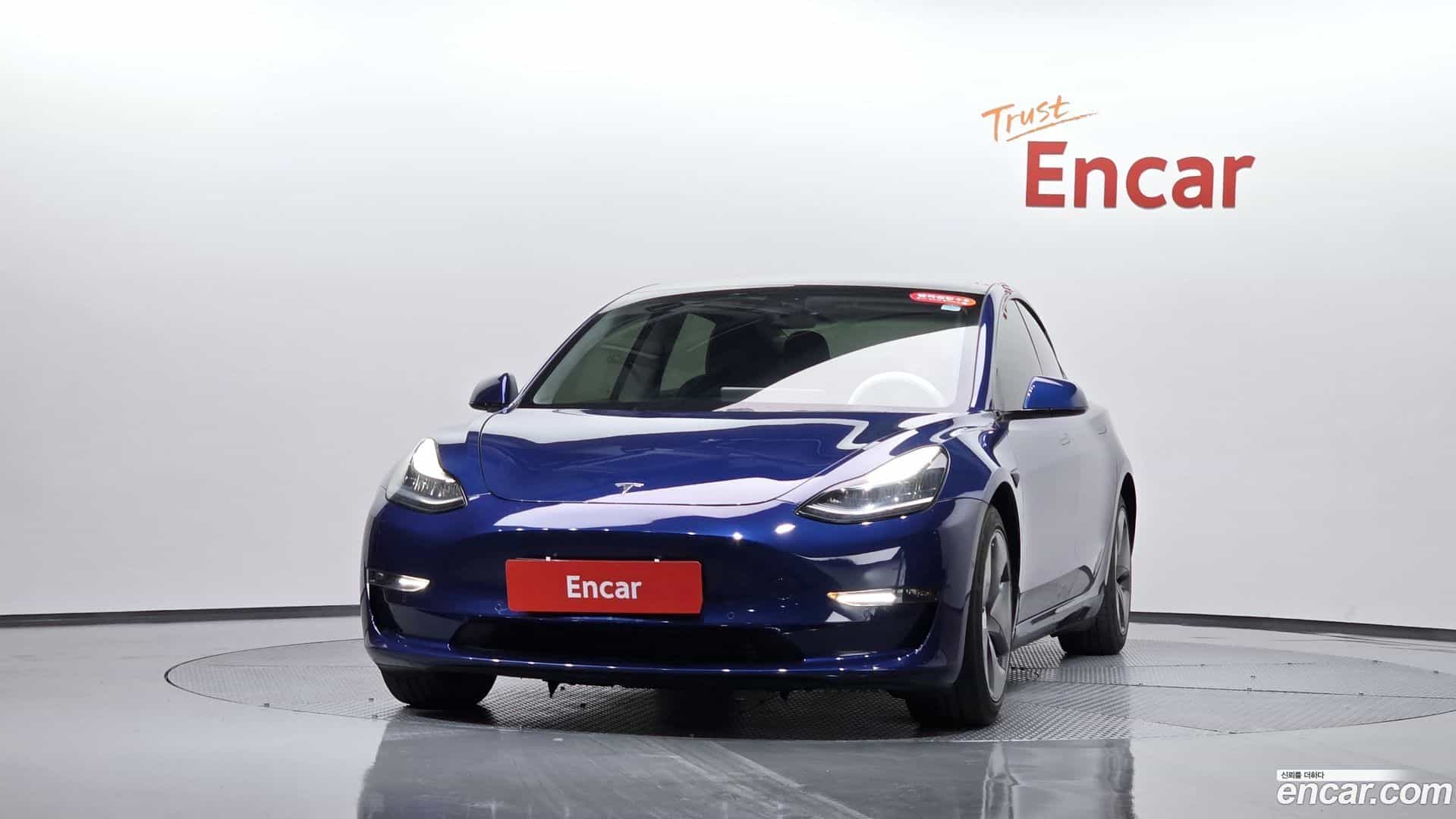 Model 3 Tesla 2020.6-OUTER-003