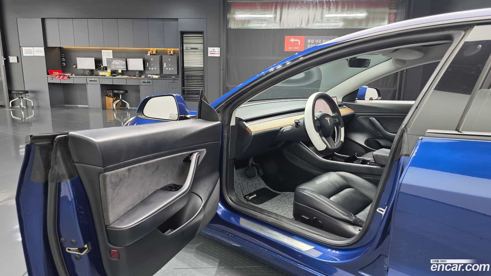 Model 3 Tesla 2020.6-INNER-010