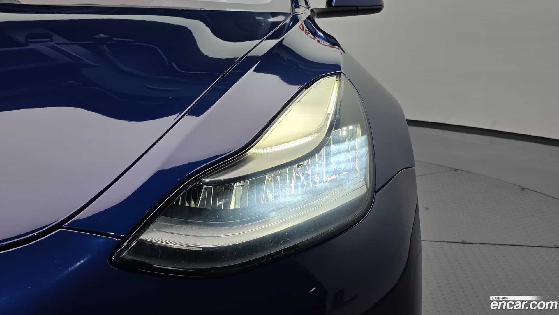 Model 3 Tesla 2020.6-OUTER-032