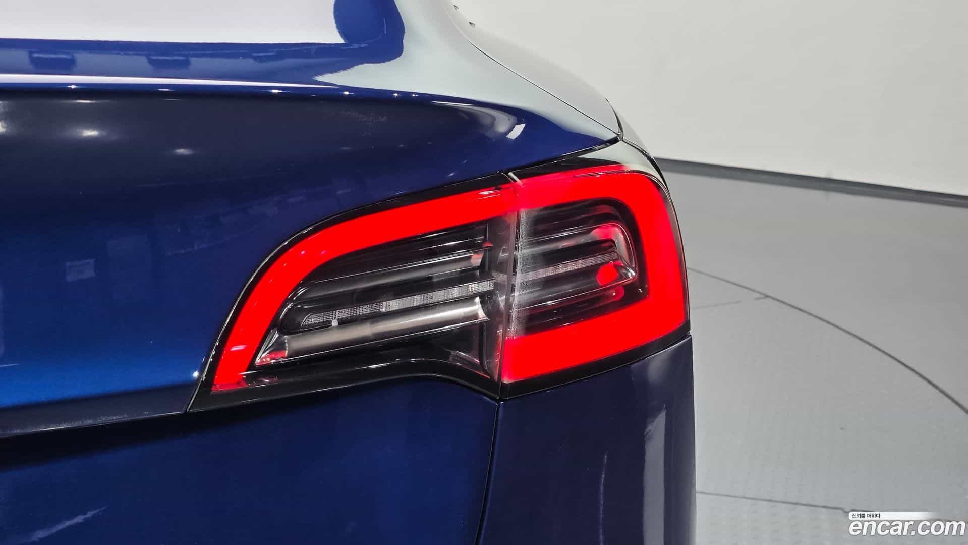 Model 3 Tesla 2020.6-OUTER-033