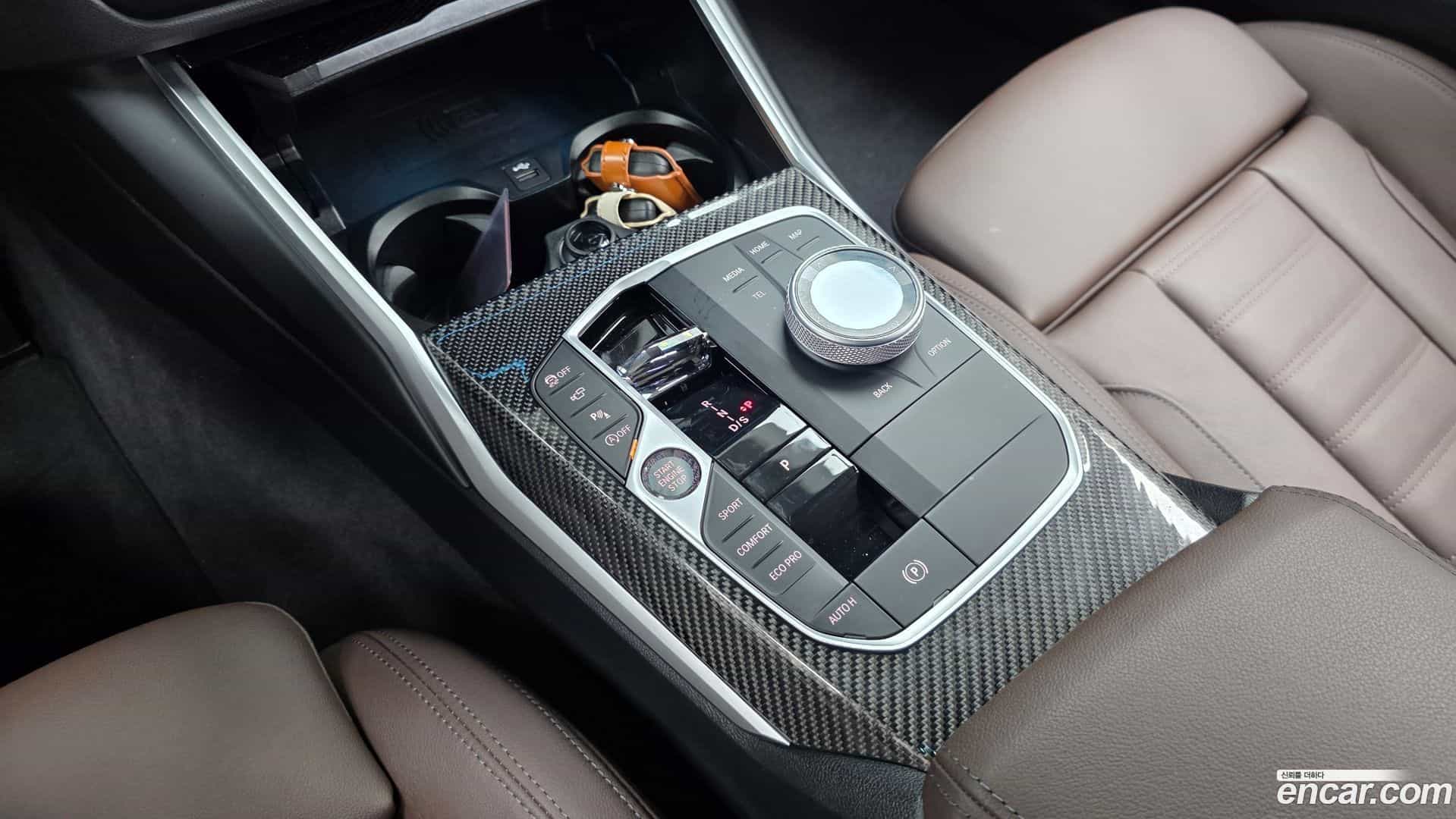 3-Series BMW 2024.10-INNER-009