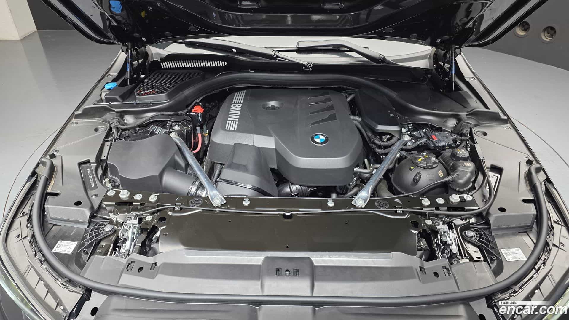 5-Series BMW 2025.9-OUTER-006