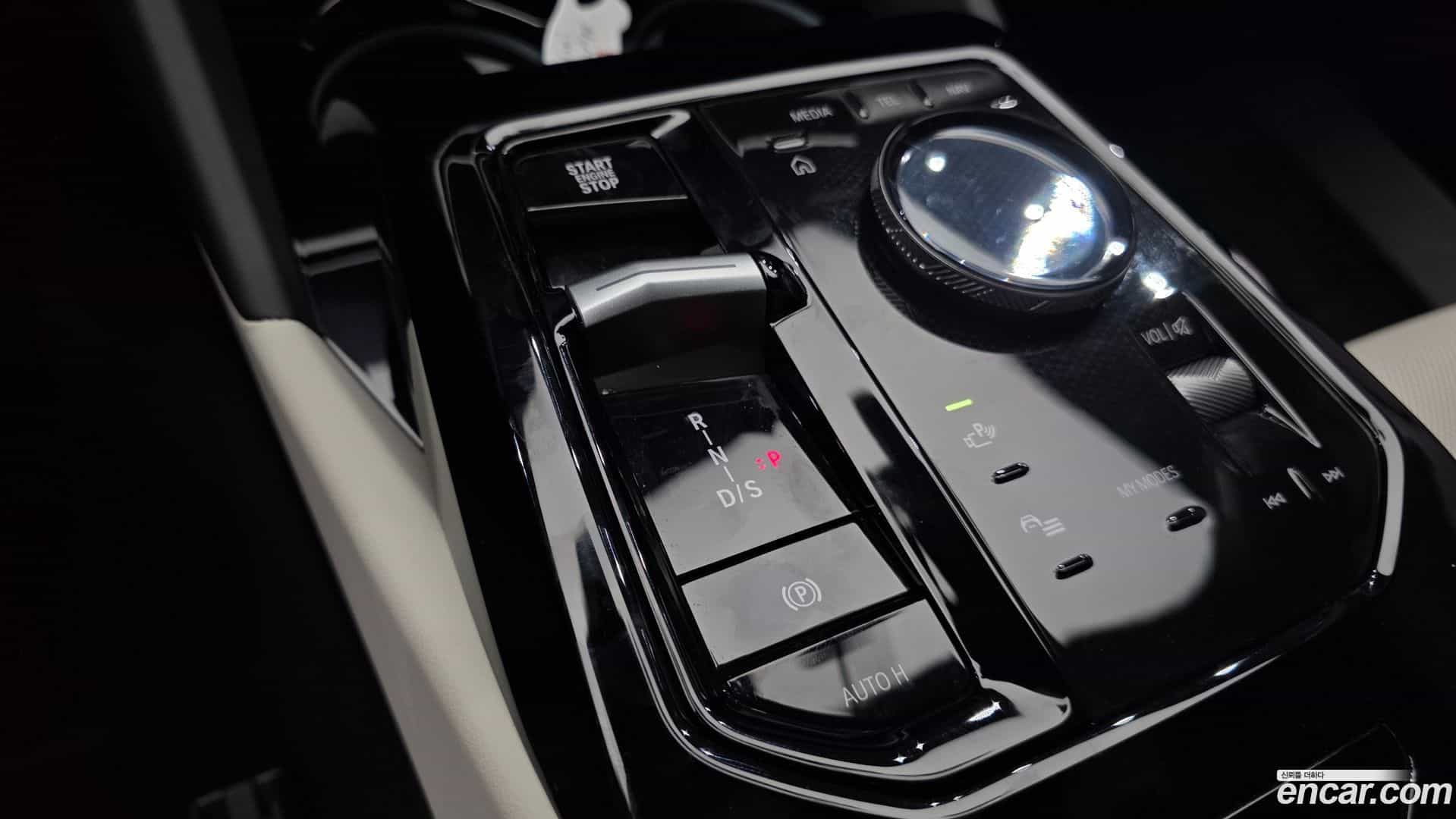 5-Series BMW 2025.9-INNER-009