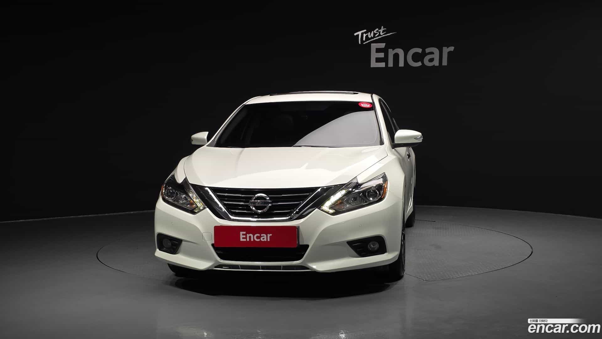 Altima Nissan 2018.7-OUTER-003