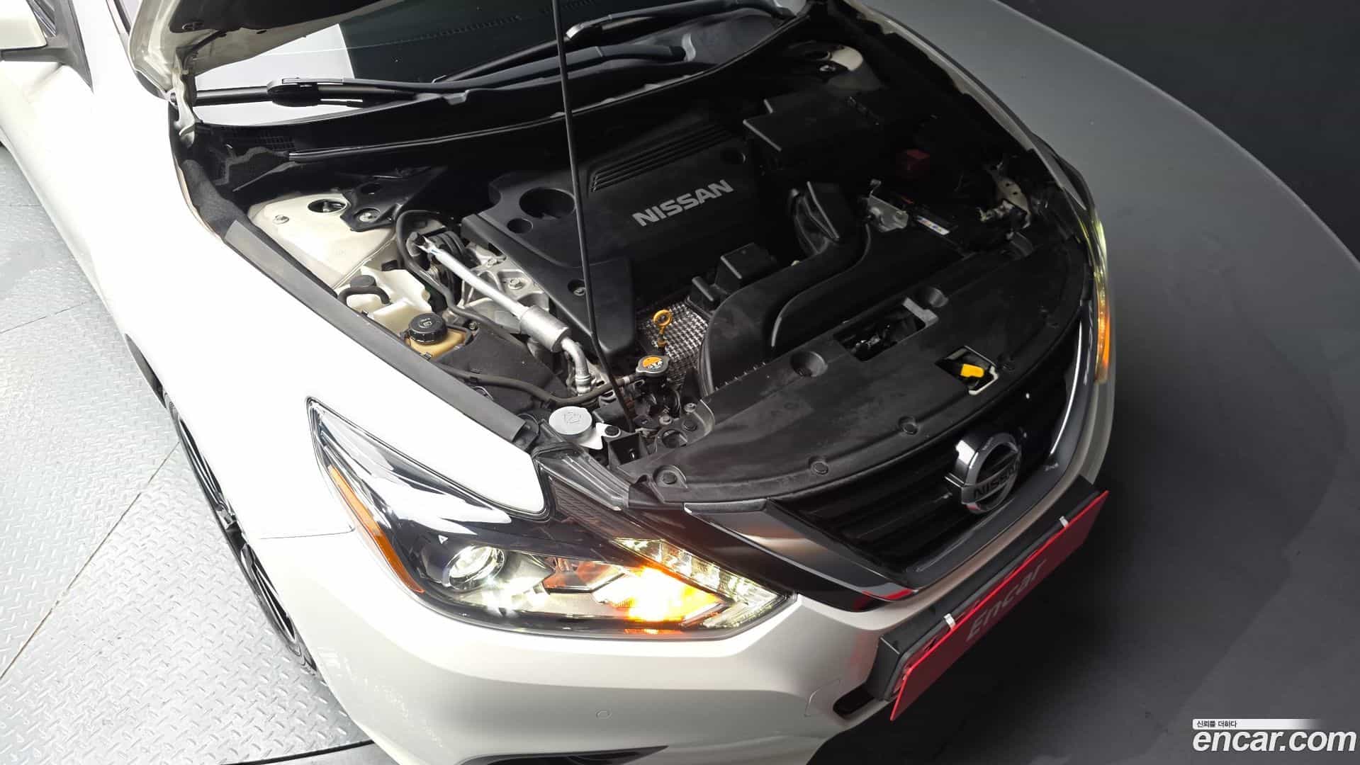 Altima Nissan 2018.7-OUTER-006