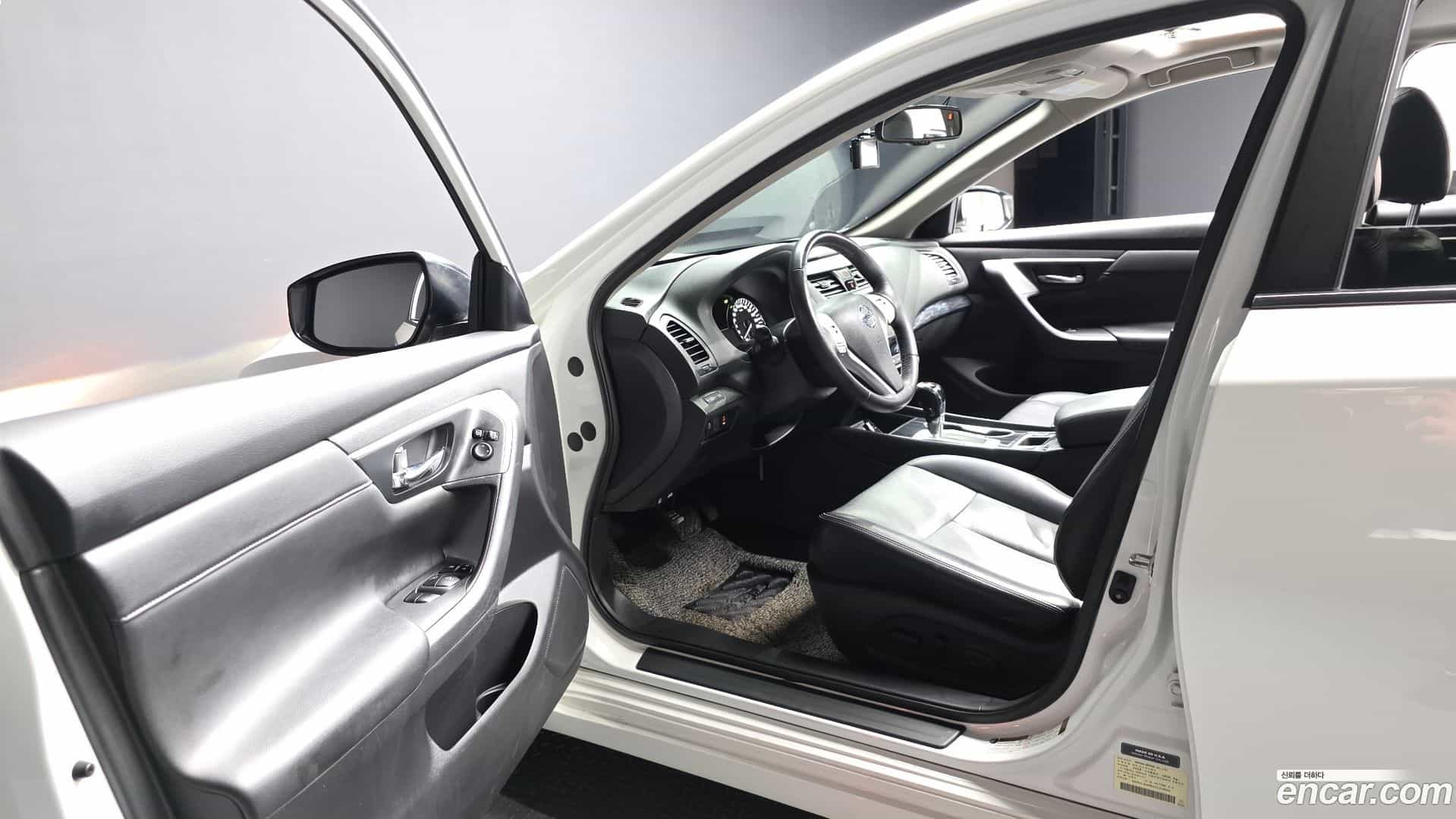 Altima Nissan 2018.7-INNER-010