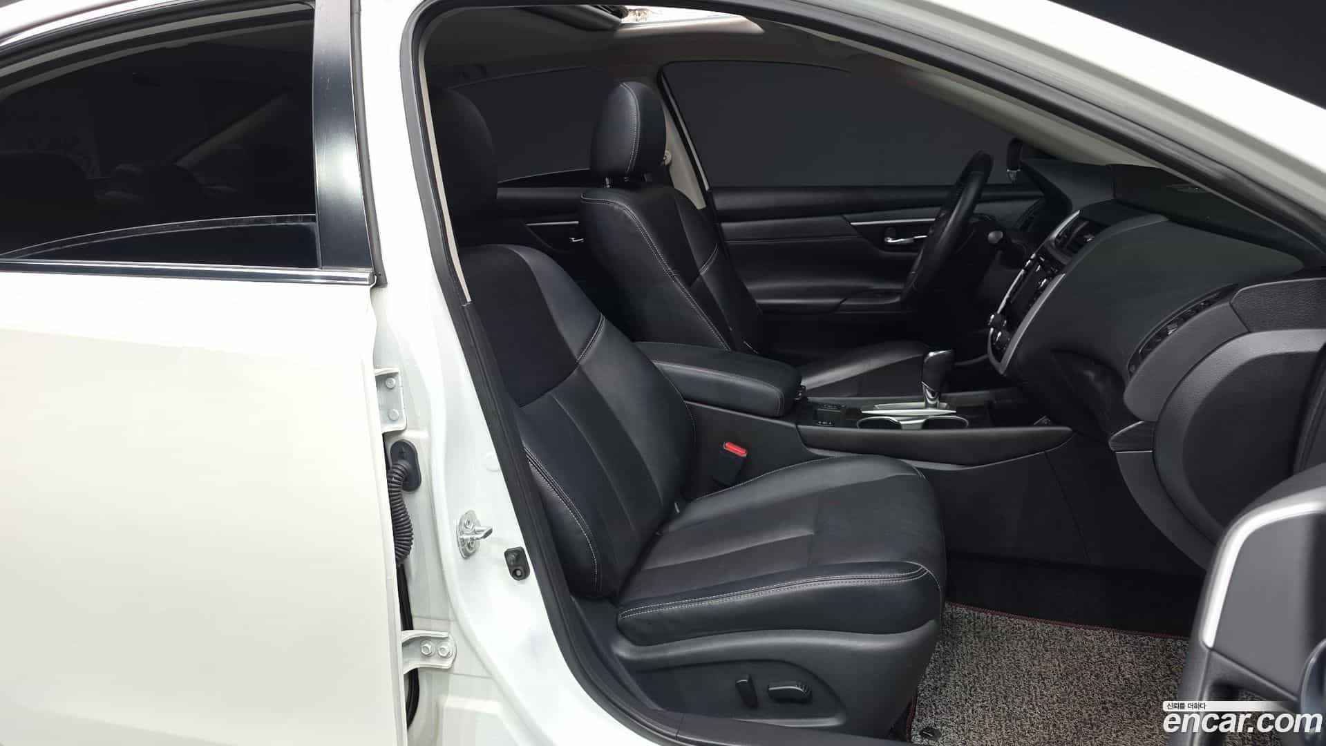 Altima Nissan 2018.7-OPTION-016