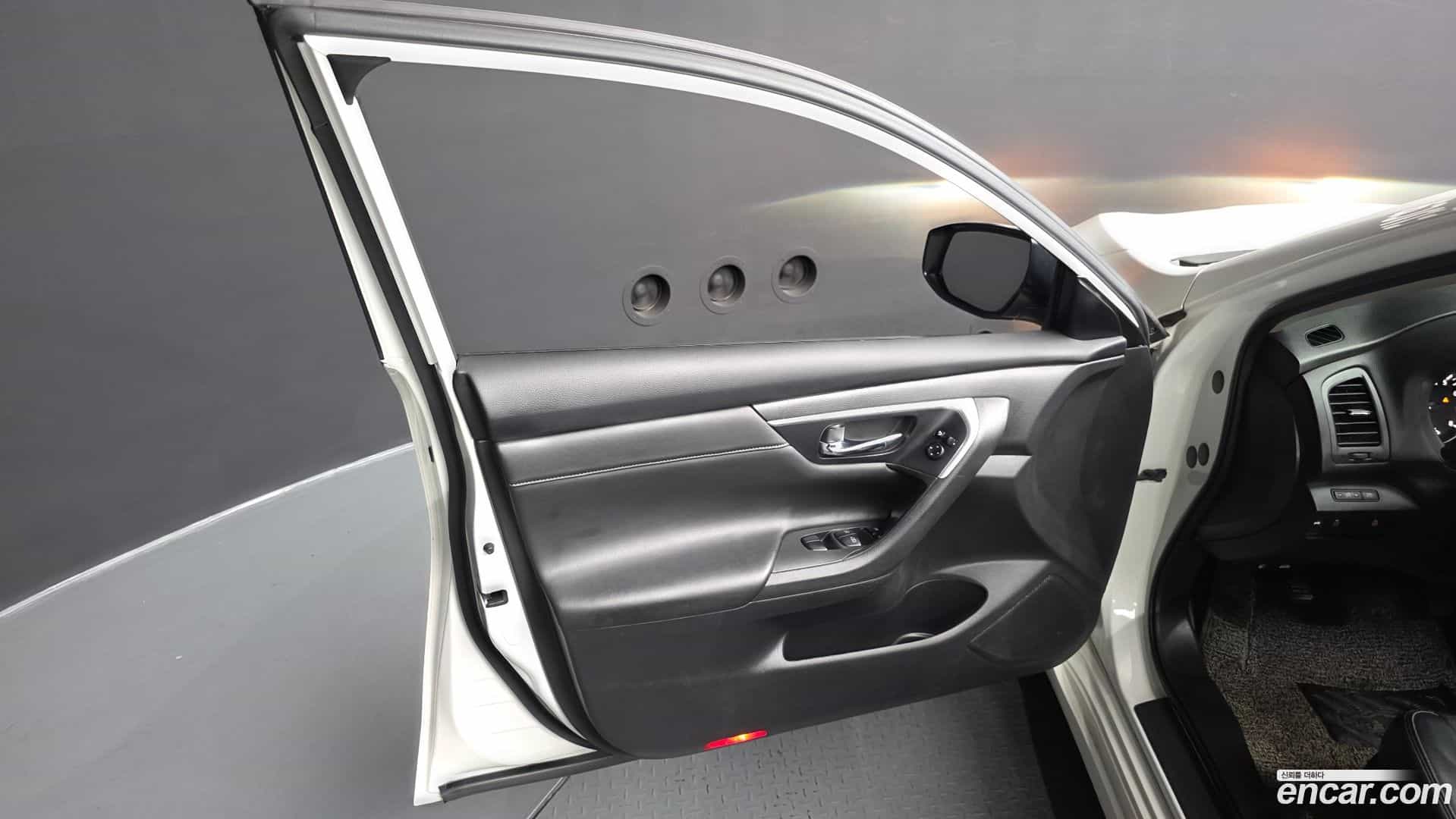 Altima Nissan 2018.7-INNER-034