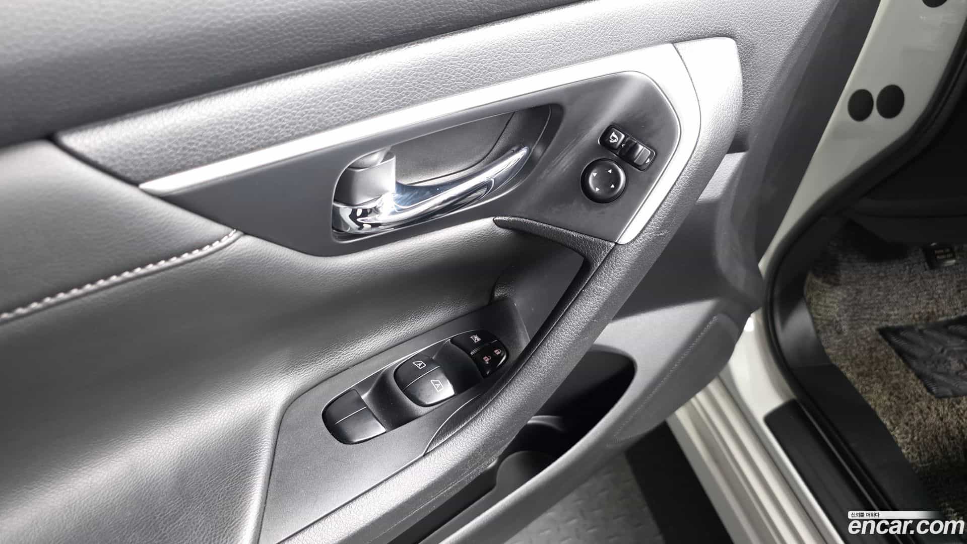 Altima Nissan 2018.7-OPTION-052