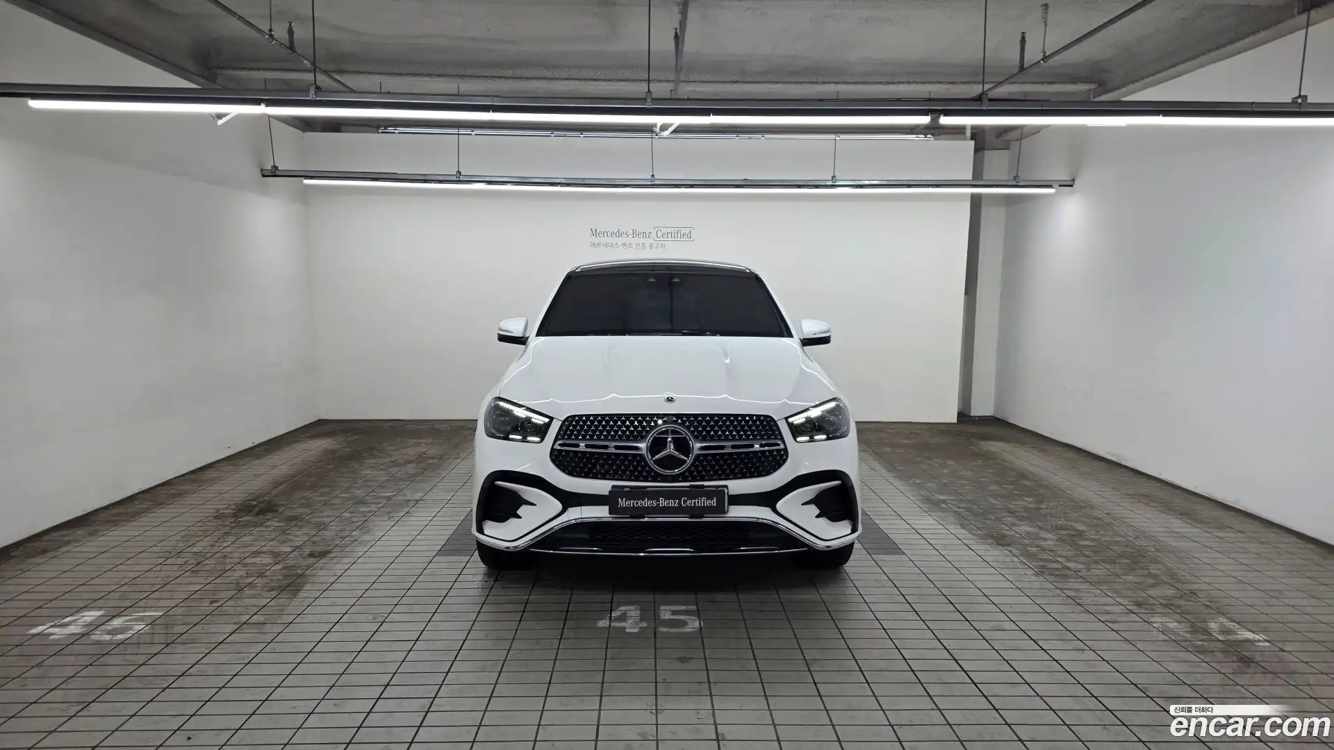 GLE-Class Mercedes-Benz 2023.11-OUTER-003