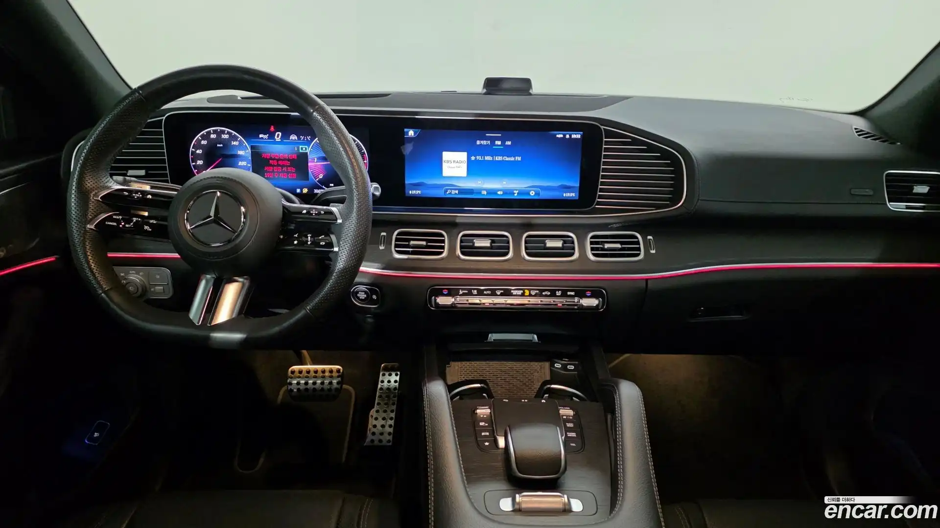GLE-Class Mercedes-Benz 2023.11-INNER-007