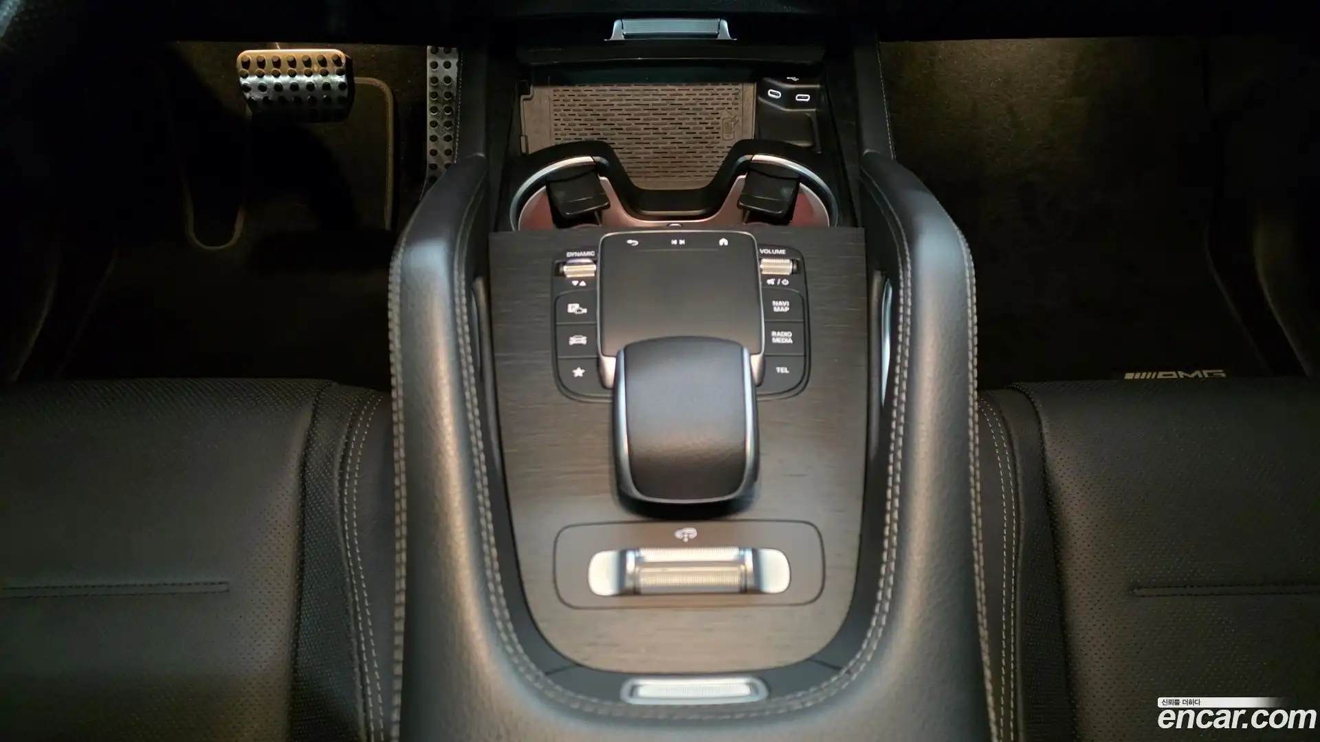 GLE-Class Mercedes-Benz 2023.11-INNER-009