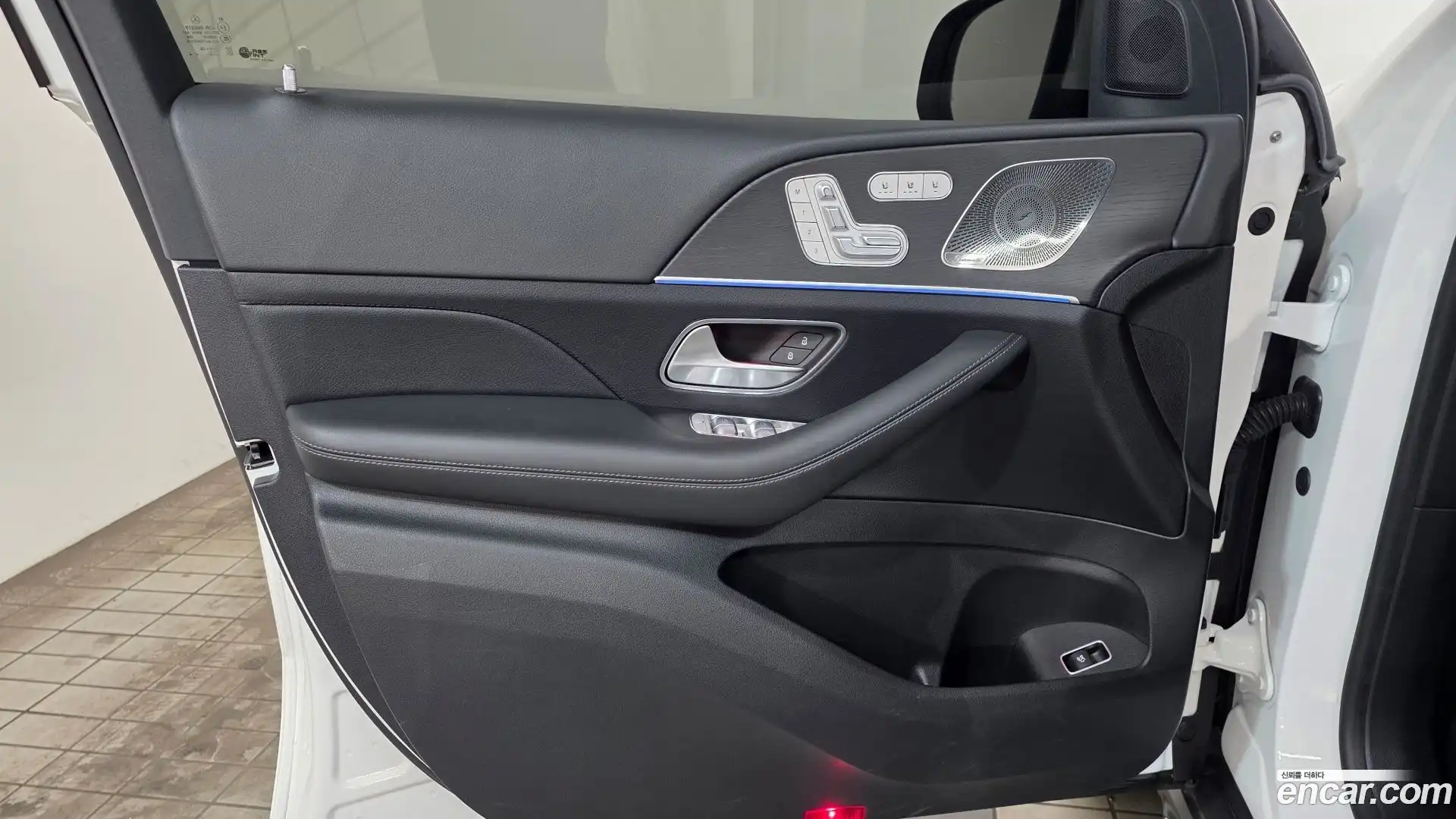 GLE-Class Mercedes-Benz 2023.11-OPTION-024