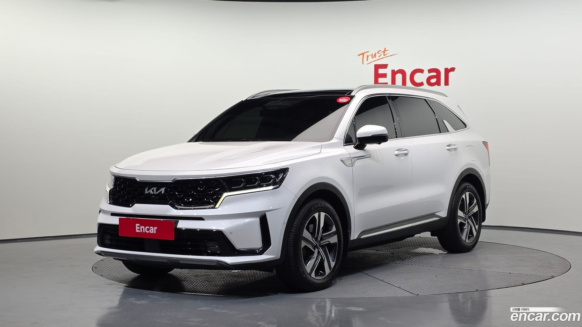 Main__Slider__Photo:Sorento Kia 2022.4-0