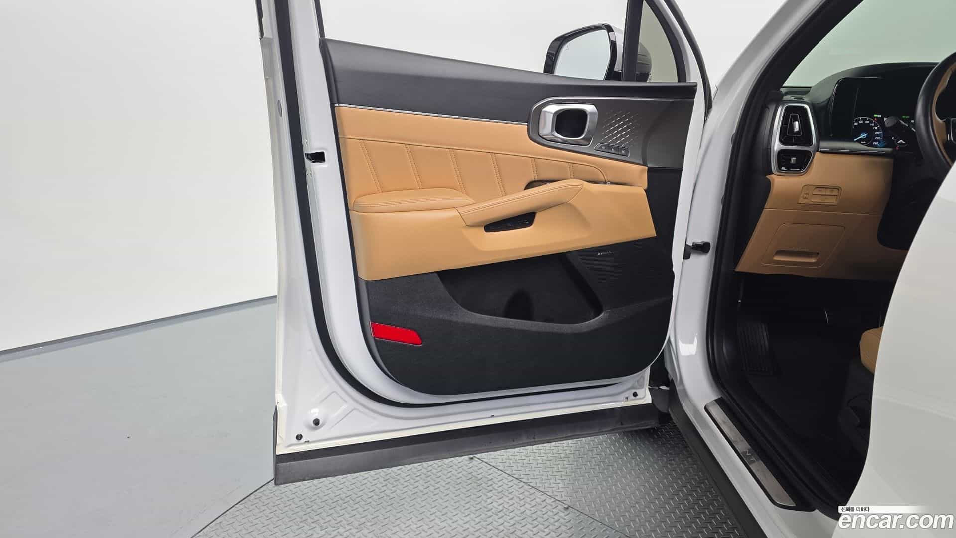 Sorento Kia 2022.4-INNER-034