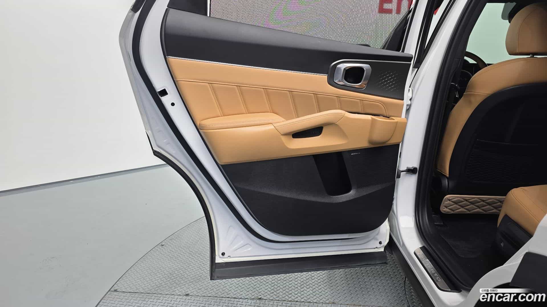 Sorento Kia 2022.4-INNER-035