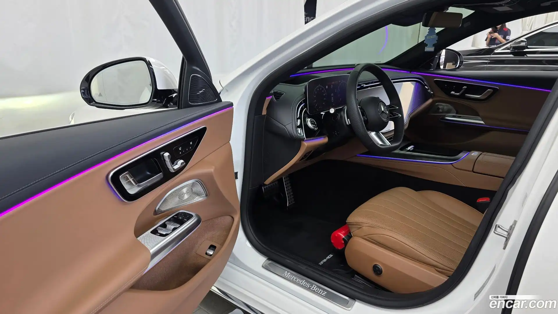 E-Class Mercedes-Benz 2025.4-INNER-010
