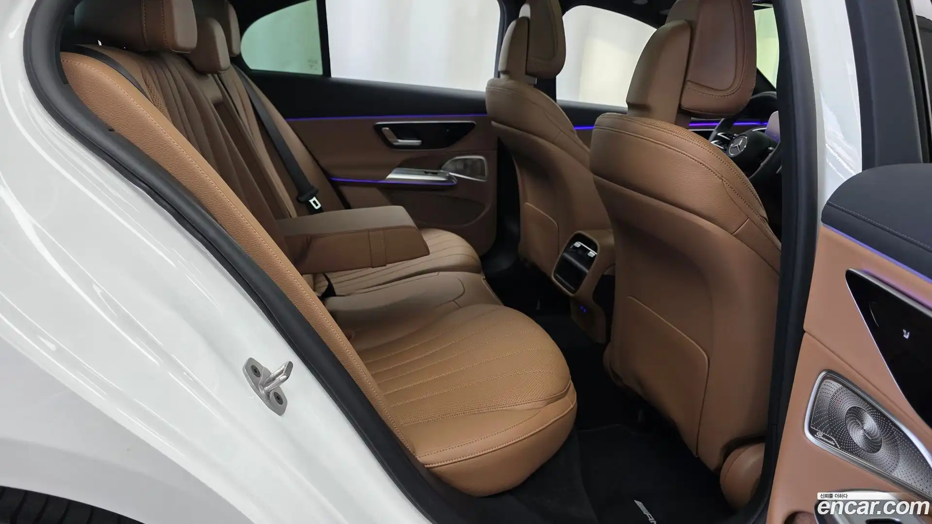 E-Class Mercedes-Benz 2025.4-OPTION-015