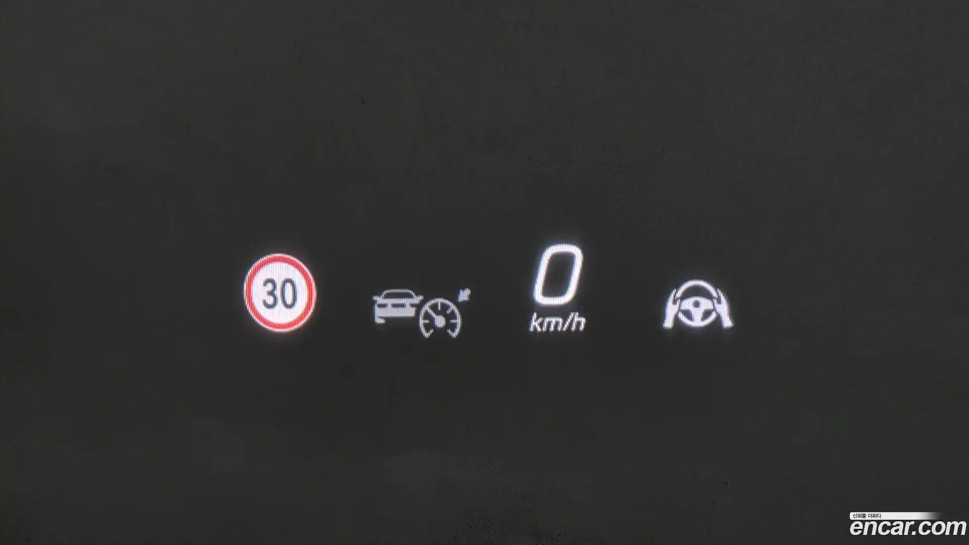 E-Class Mercedes-Benz 2025.4-OPTION-023