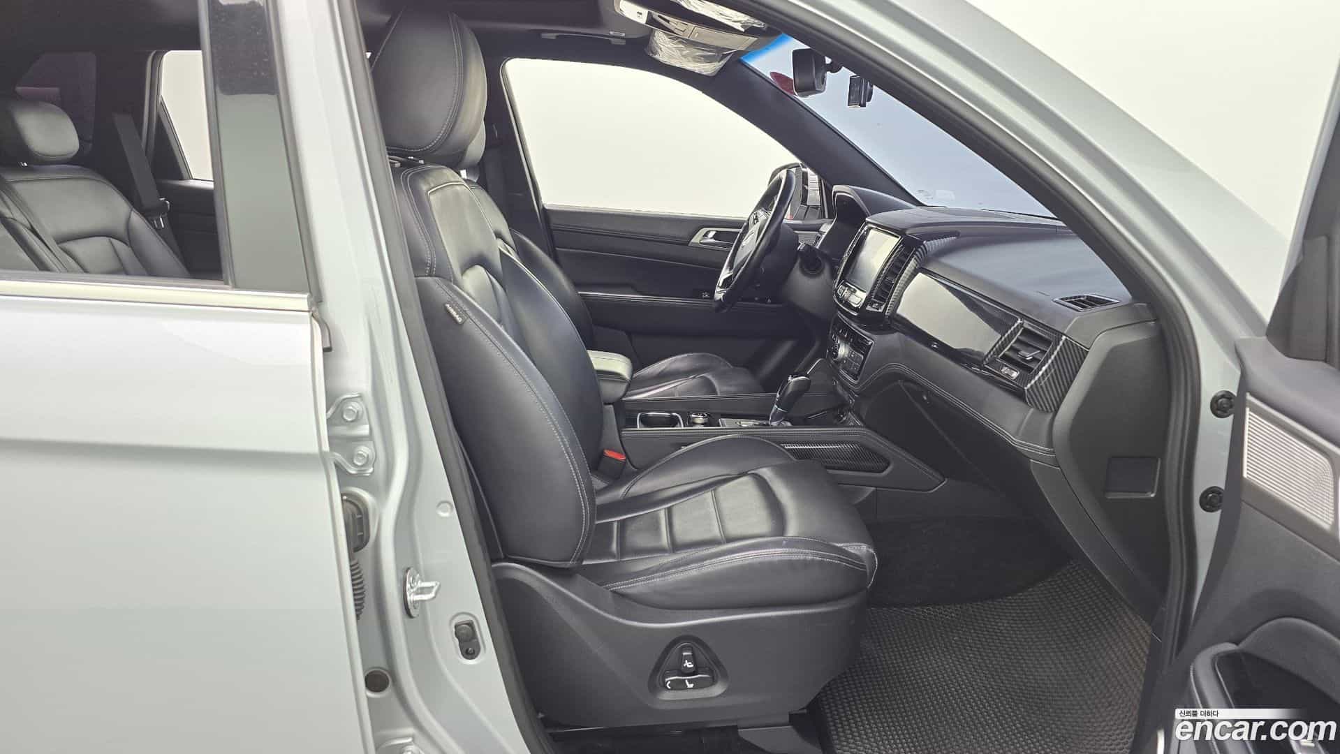 Rexton KG Mobility 2017.8-OPTION-015