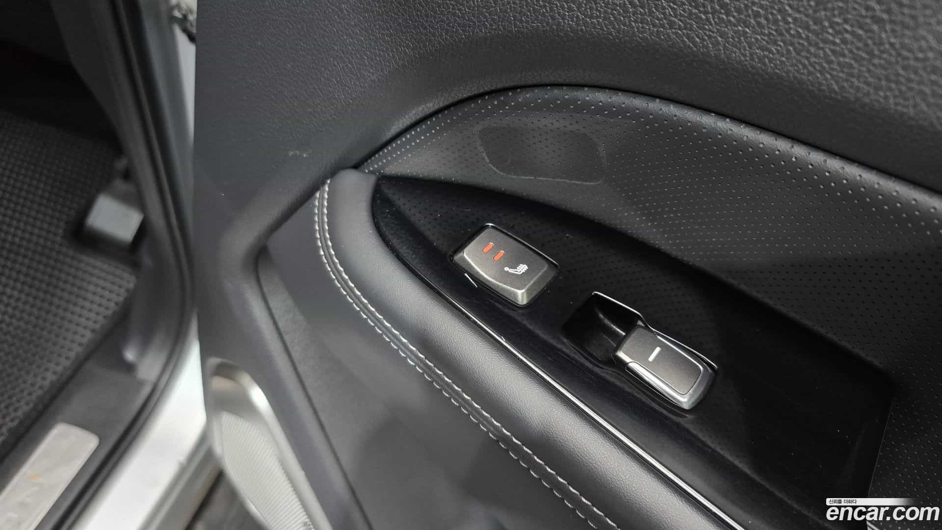 Rexton KG Mobility 2017.8-OPTION-022