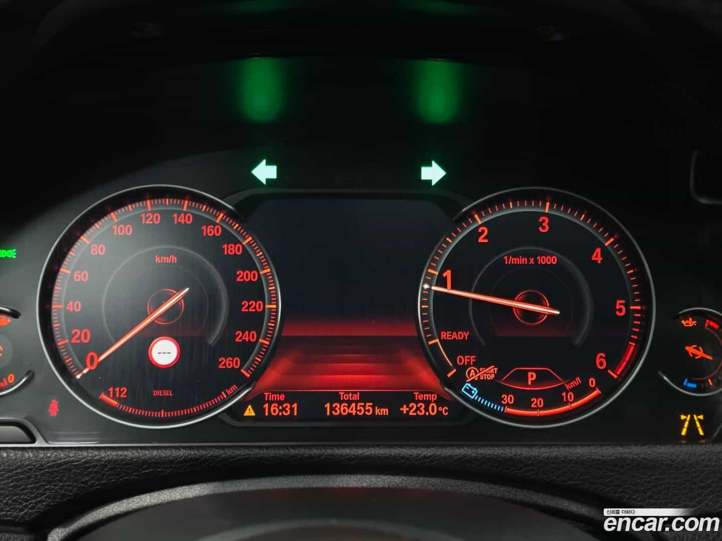 3-Series BMW 2018.11-INNER-009