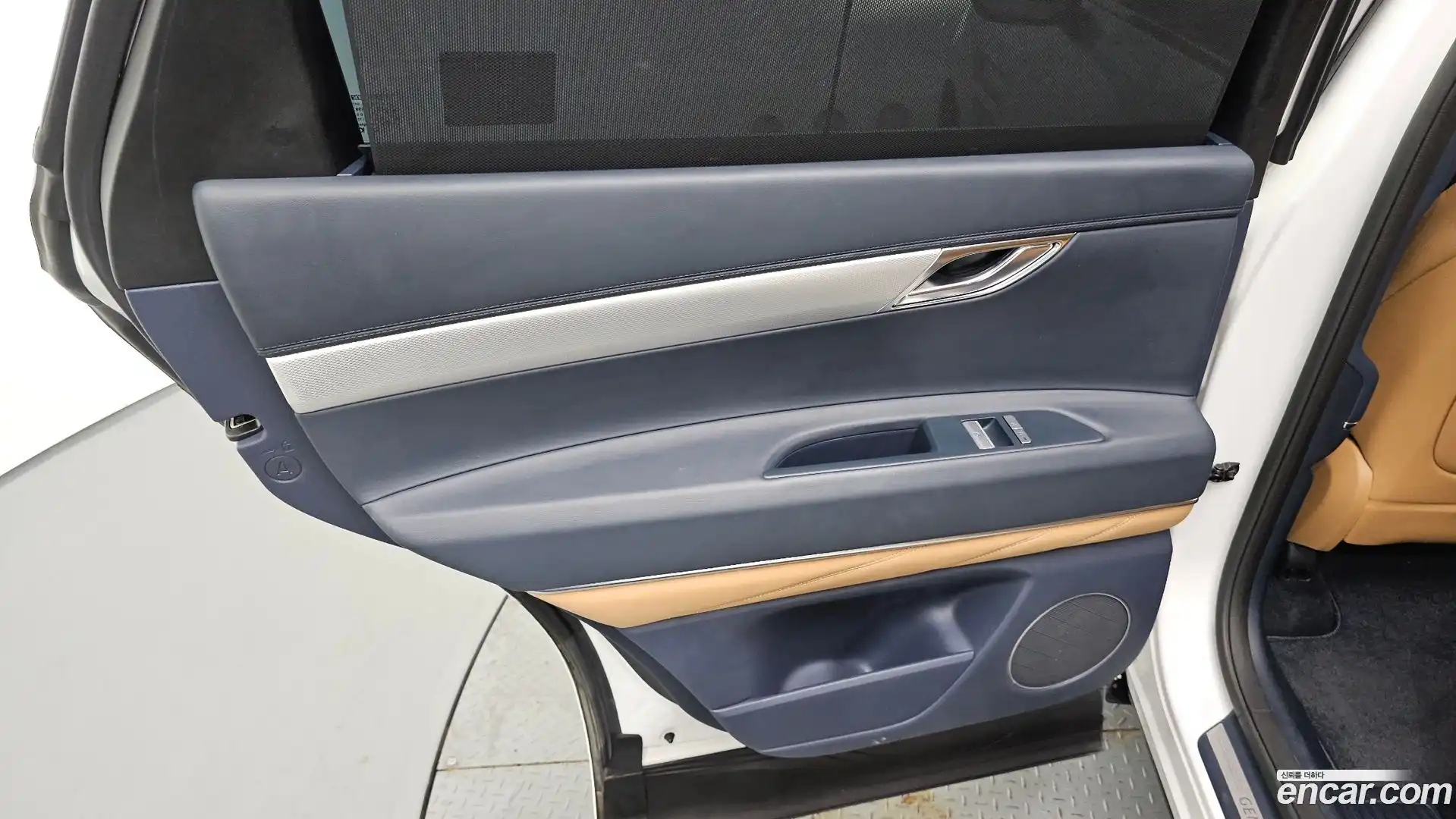 GV80 Genesis 2023.3-INNER-035