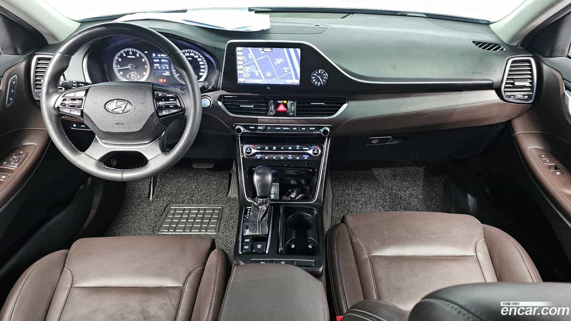 Grandeur Hyundai 2018.2-INNER-007