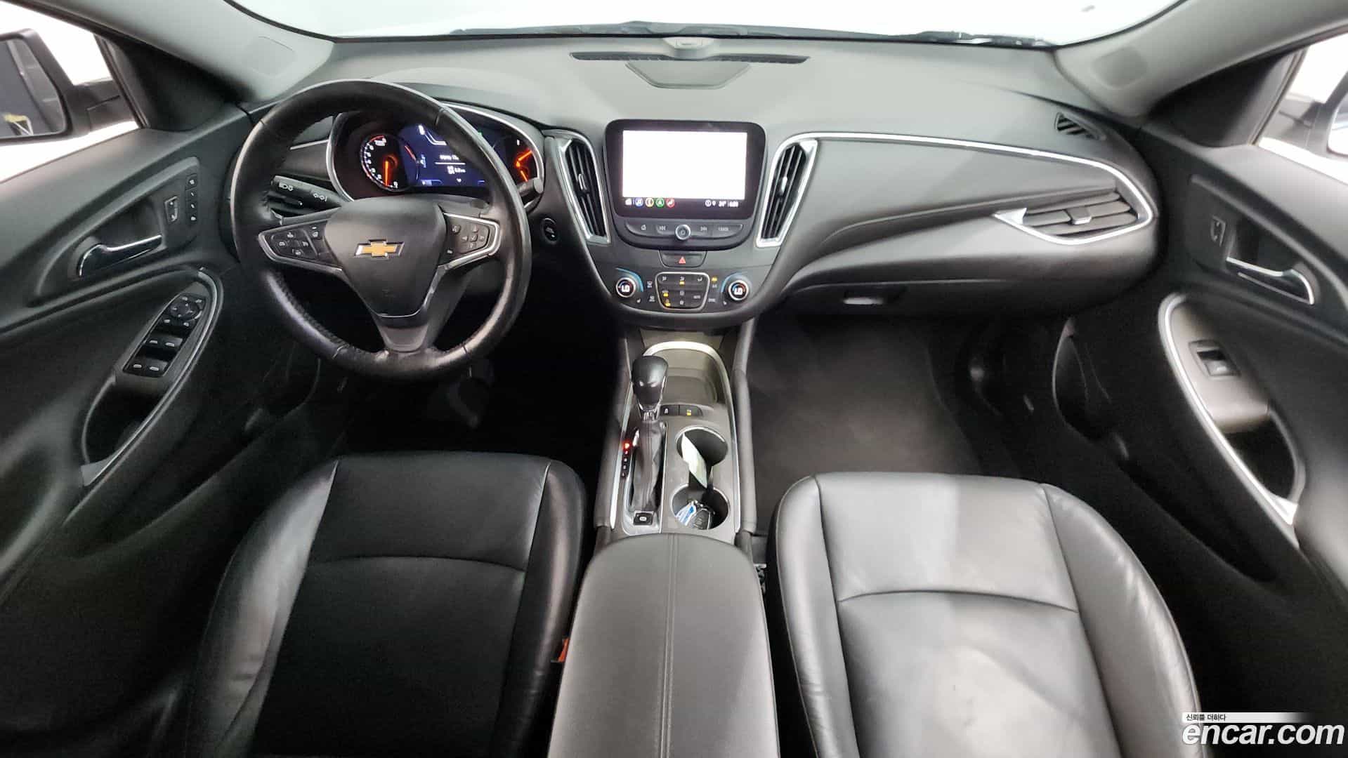 Malibu Chevrolet 2021.5-INNER-007