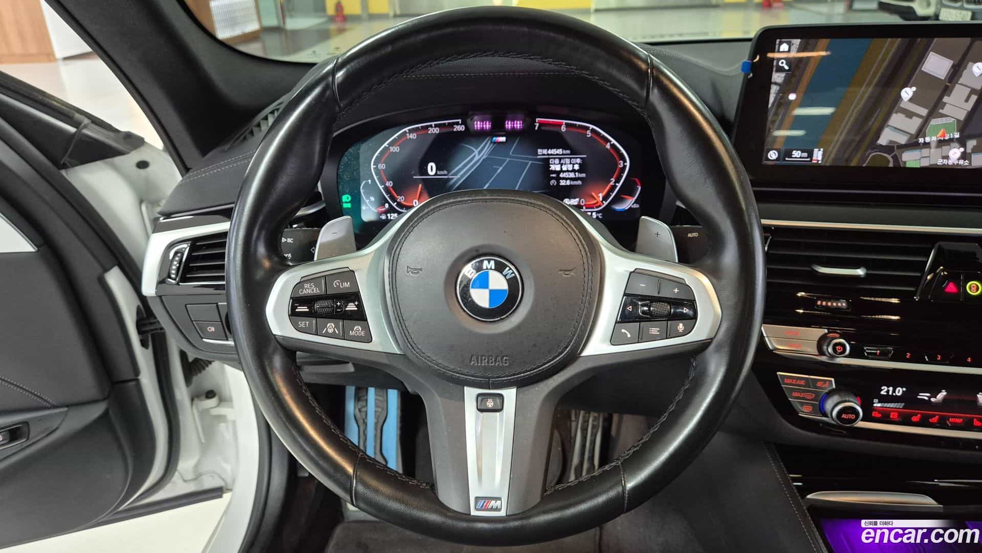 5-Series BMW 2022.7-OPTION-018