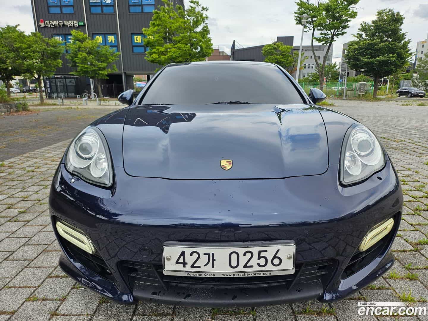 Panamera Porsche 2011.4-OUTER-001