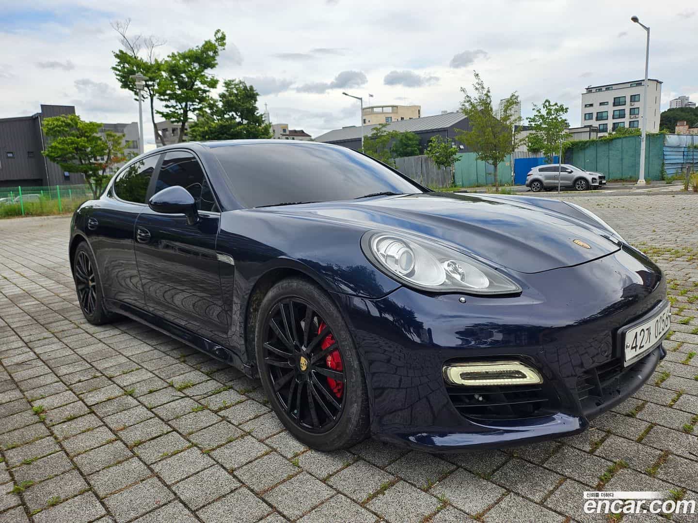 Panamera Porsche 2011.4-OUTER-002