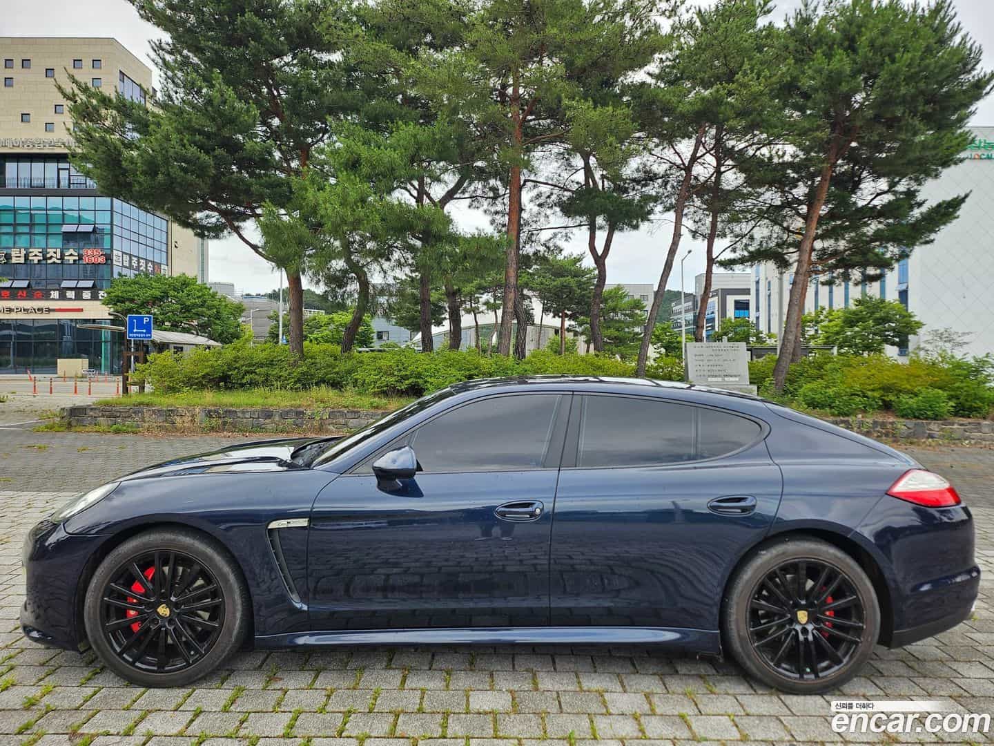Panamera Porsche 2011.4-OUTER-005