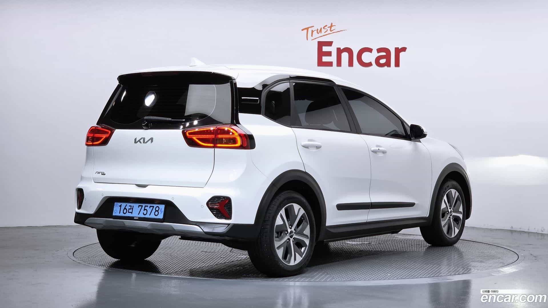 Niro Kia 2022.8-OUTER-002
