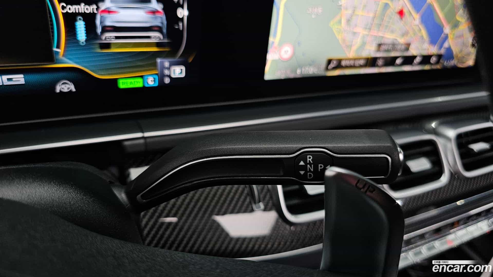 GLE-Class Mercedes-Benz 2022.8-INNER-009