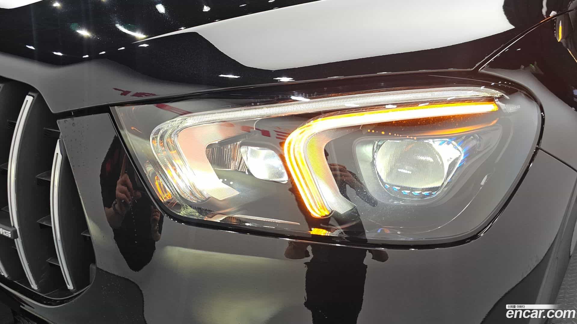 GLE-Class Mercedes-Benz 2022.8-OUTER-032