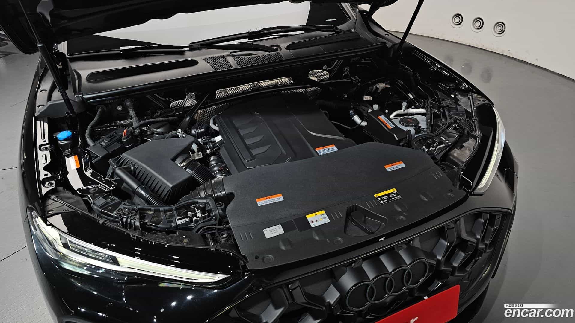 Q5 Audi 2025.11-OUTER-006