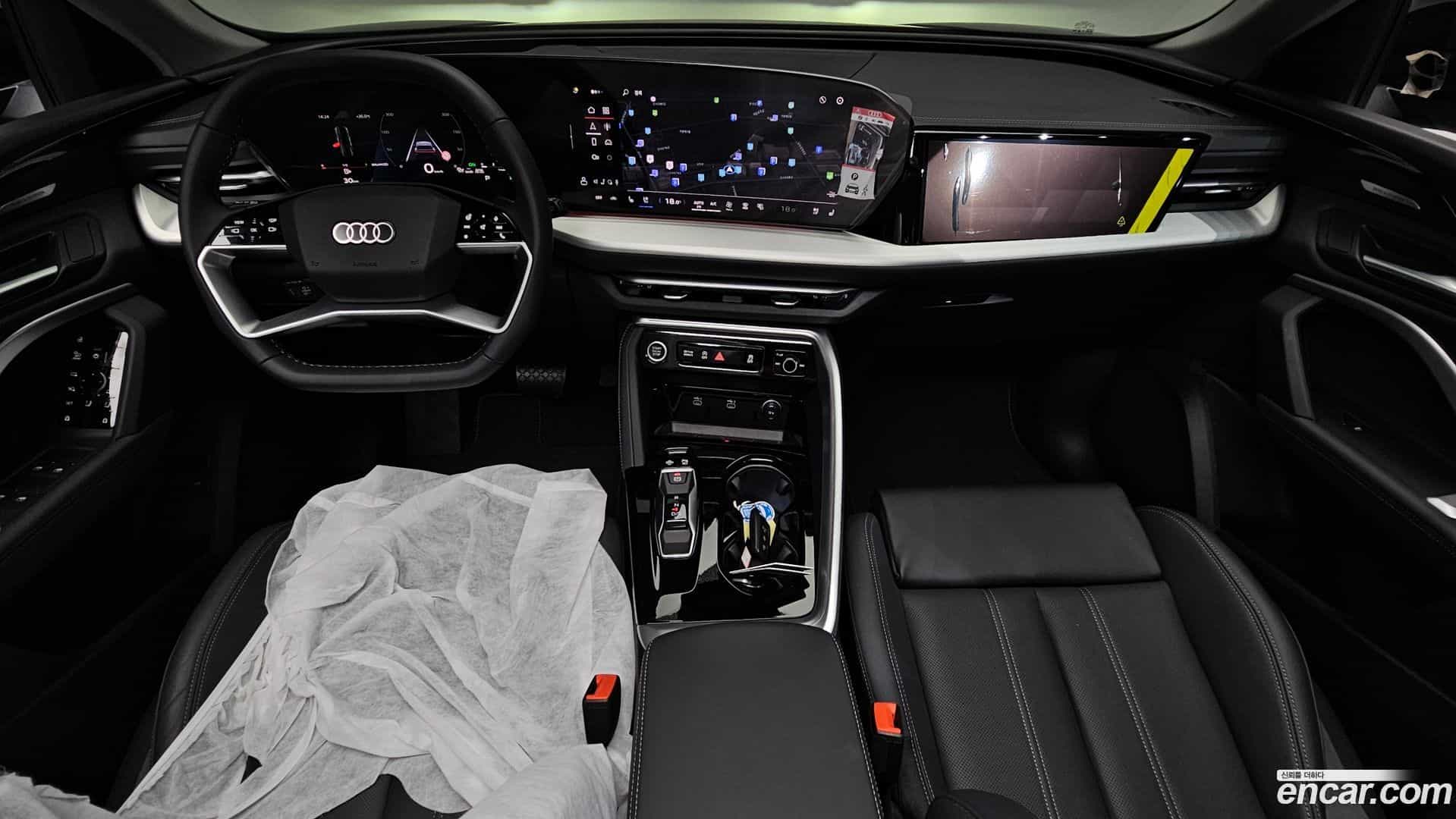 Q5 Audi 2025.11-INNER-007