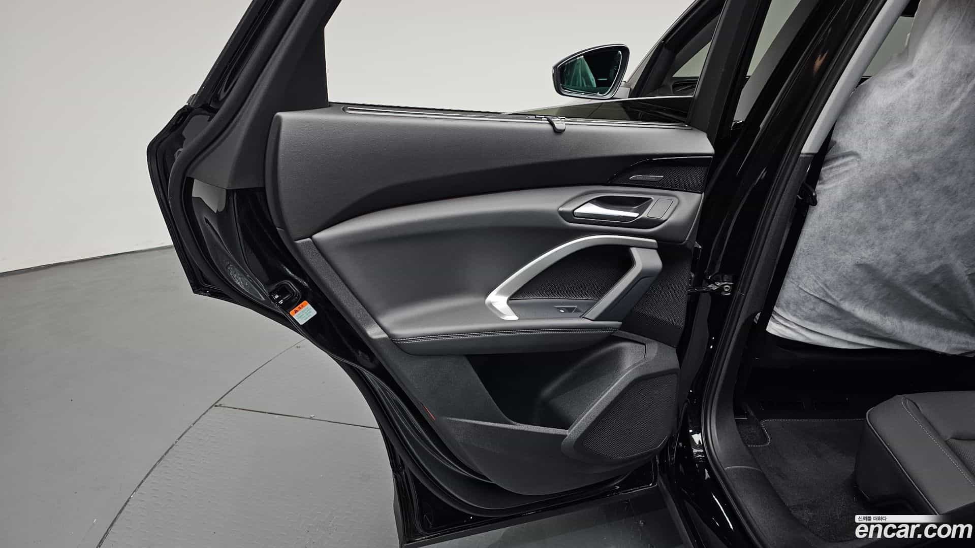 Q5 Audi 2025.11-INNER-035