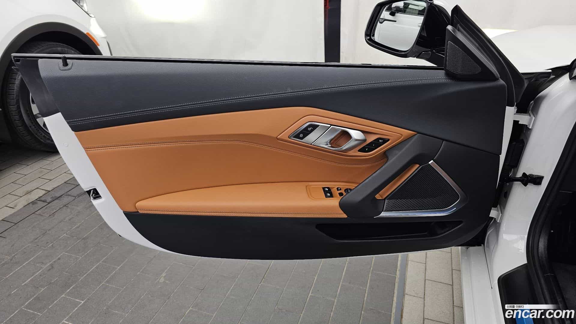 Z4 BMW 2022.0-INNER-034