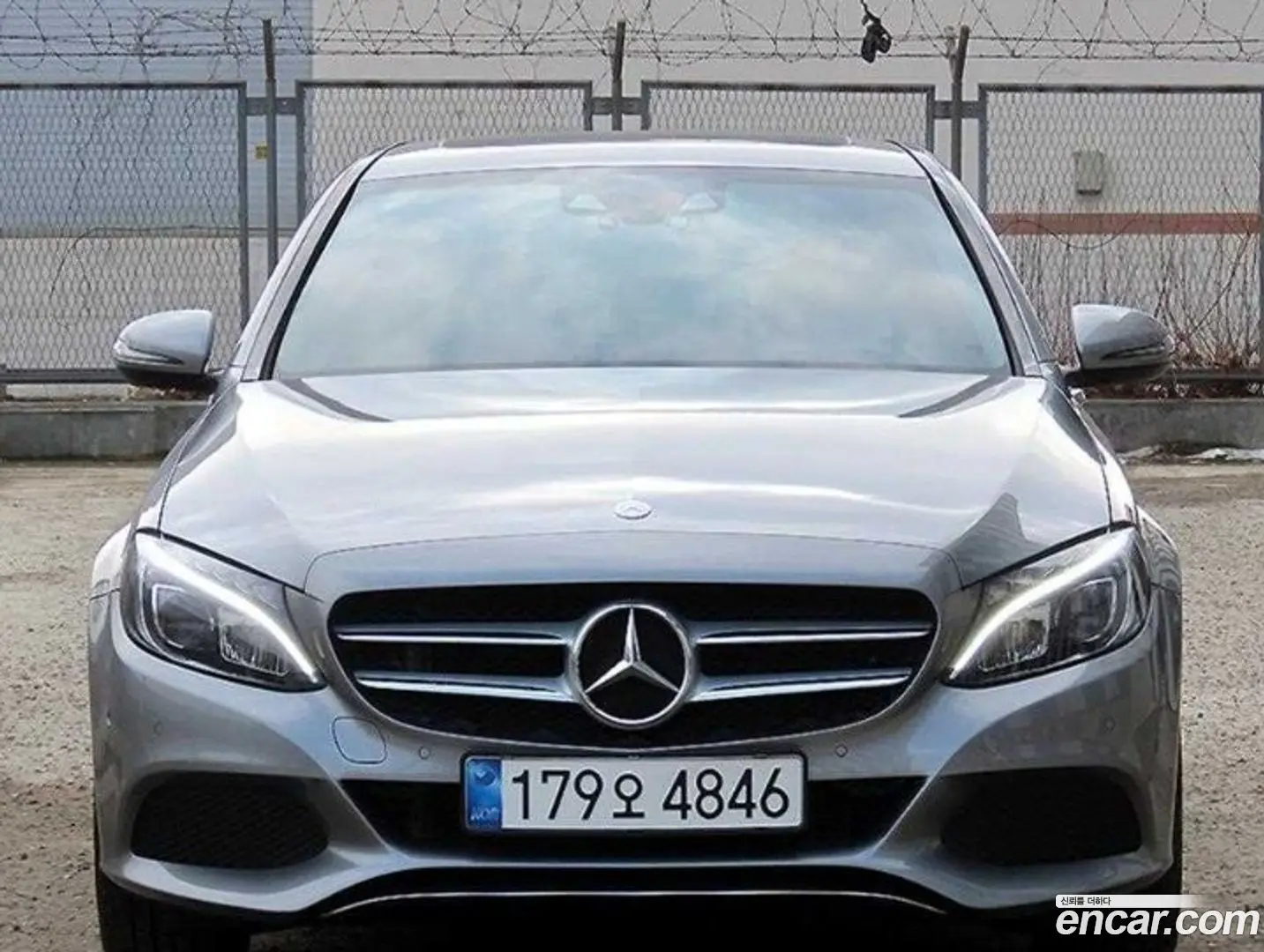 Main__Slider__Photo:C-Class Mercedes-Benz 2016.4-0