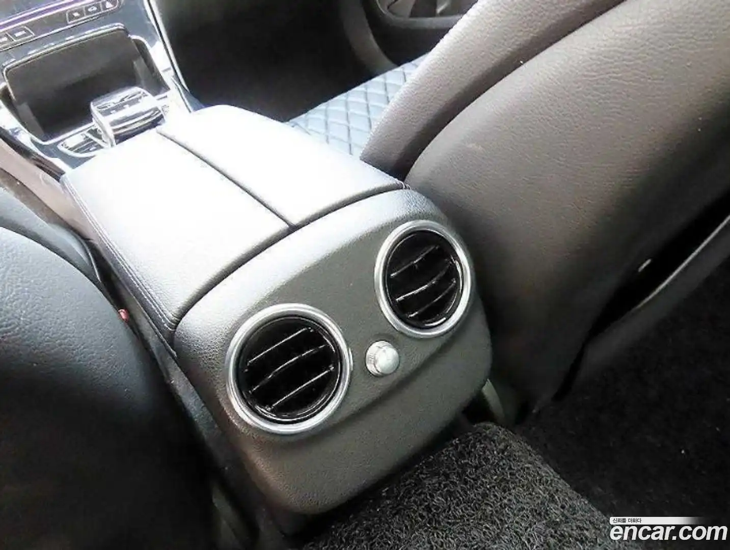 C-Class Mercedes-Benz 2016.4-OPTION-021